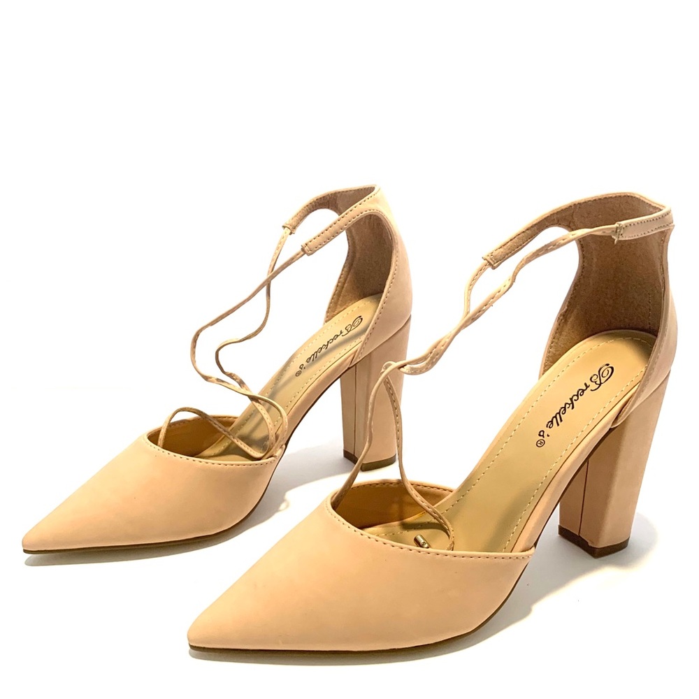 Breckelles Pointy Toe Lace Up Ankle Wrap Size 8.5